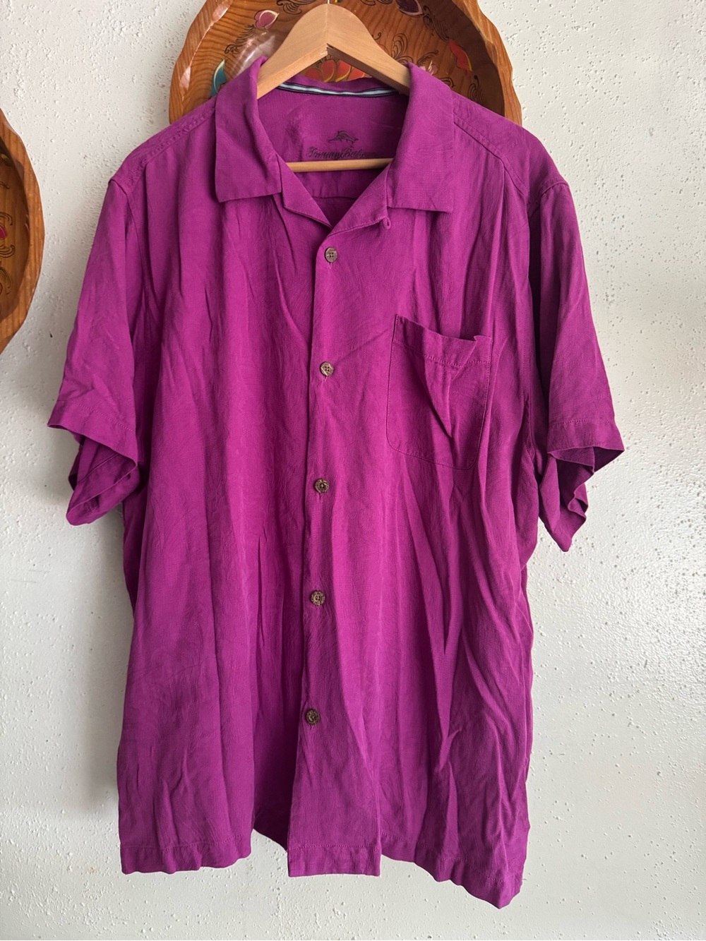 Tommy Bahama Short-Sleeve Button-Down Silk Shirt in Magenta Size XL